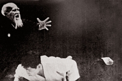 morihei-ueshiba-outdoor-throw